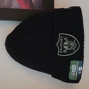 Raiders toque